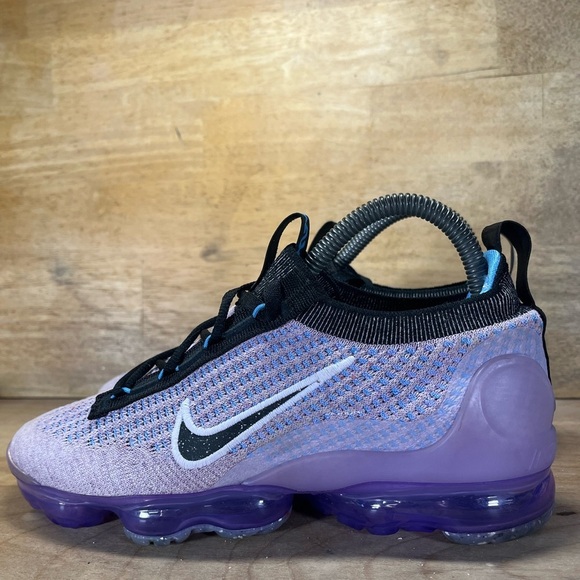 Nike Air VaporMax 2021 Flyknit Womens Sz 6.5 Running Shoes Sneakers Lilac/Black - Picture 3 of 8